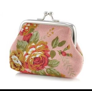 🌸 Floral Canvas Coin Purse – Vintage Kiss Lock Style